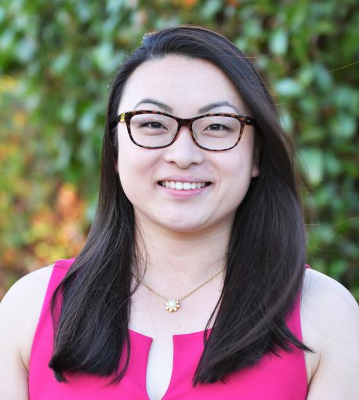 Elisa Zhang Headshot